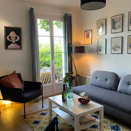 Les Capucines, Comme Chez Soi, Loin De Chez Soi Apartment *
